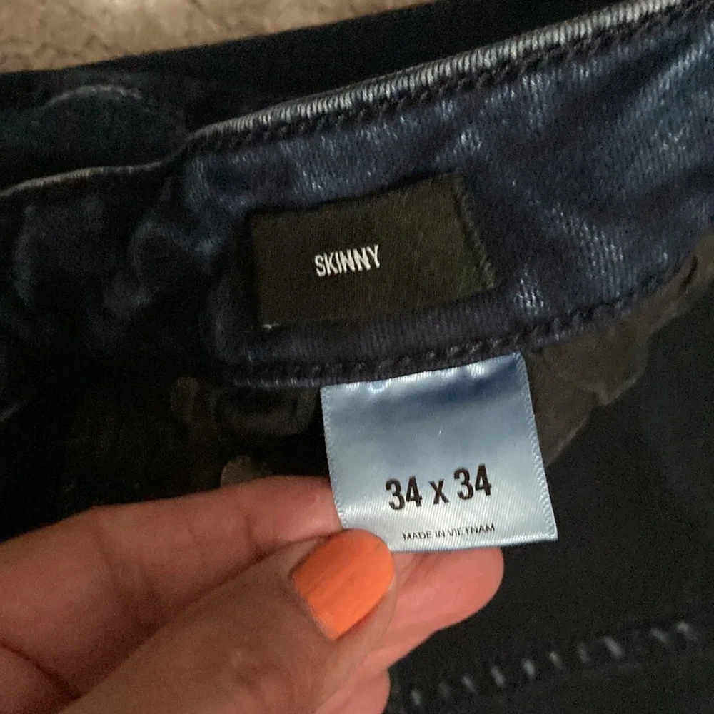 Men’s EXPRESS Dark Washed Skinny Jeans (34x34). LIKE NEW CONDITION!! - Picture 3 of 10